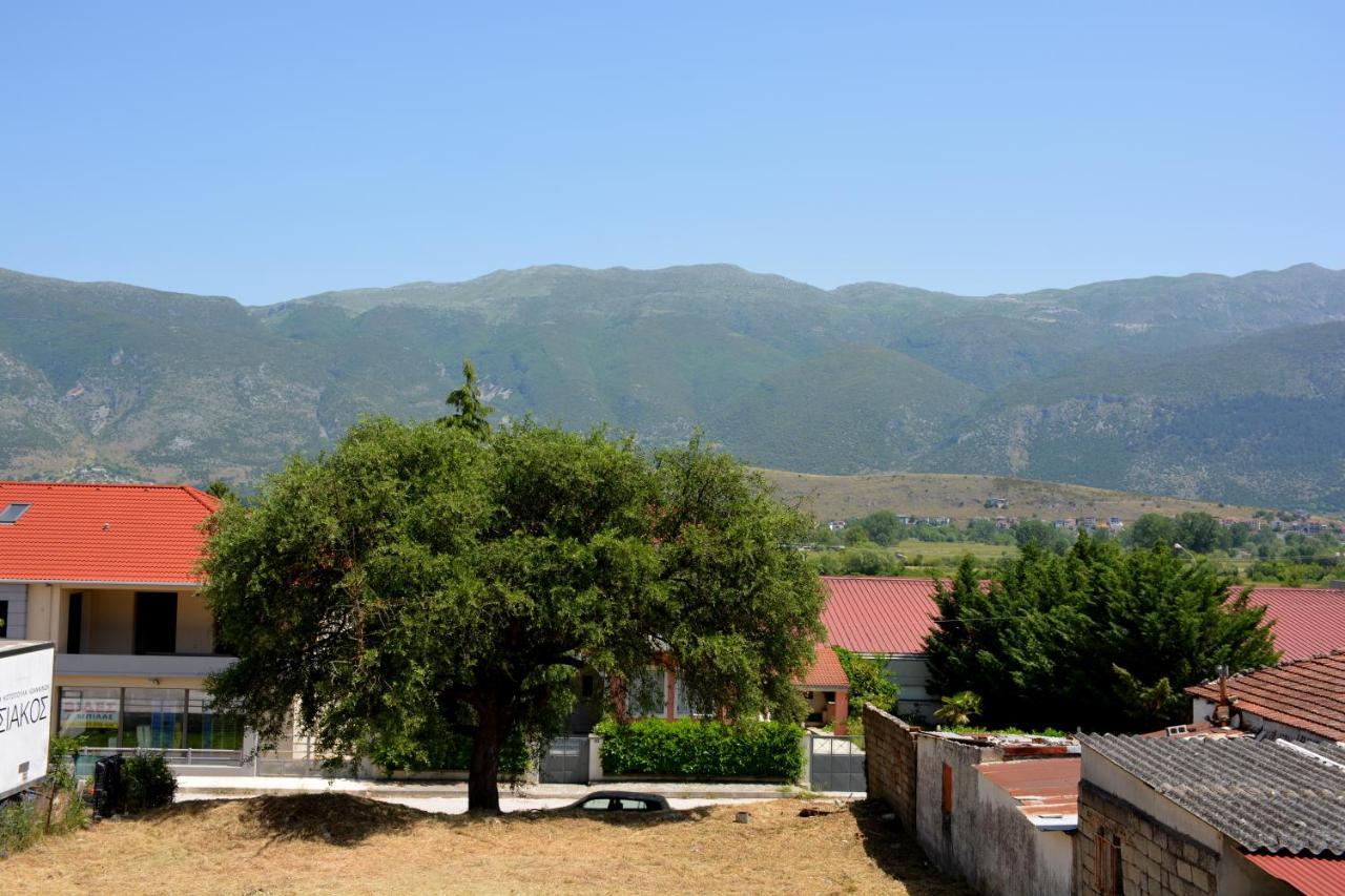 M Home Place Palio Limani Buitenkant foto