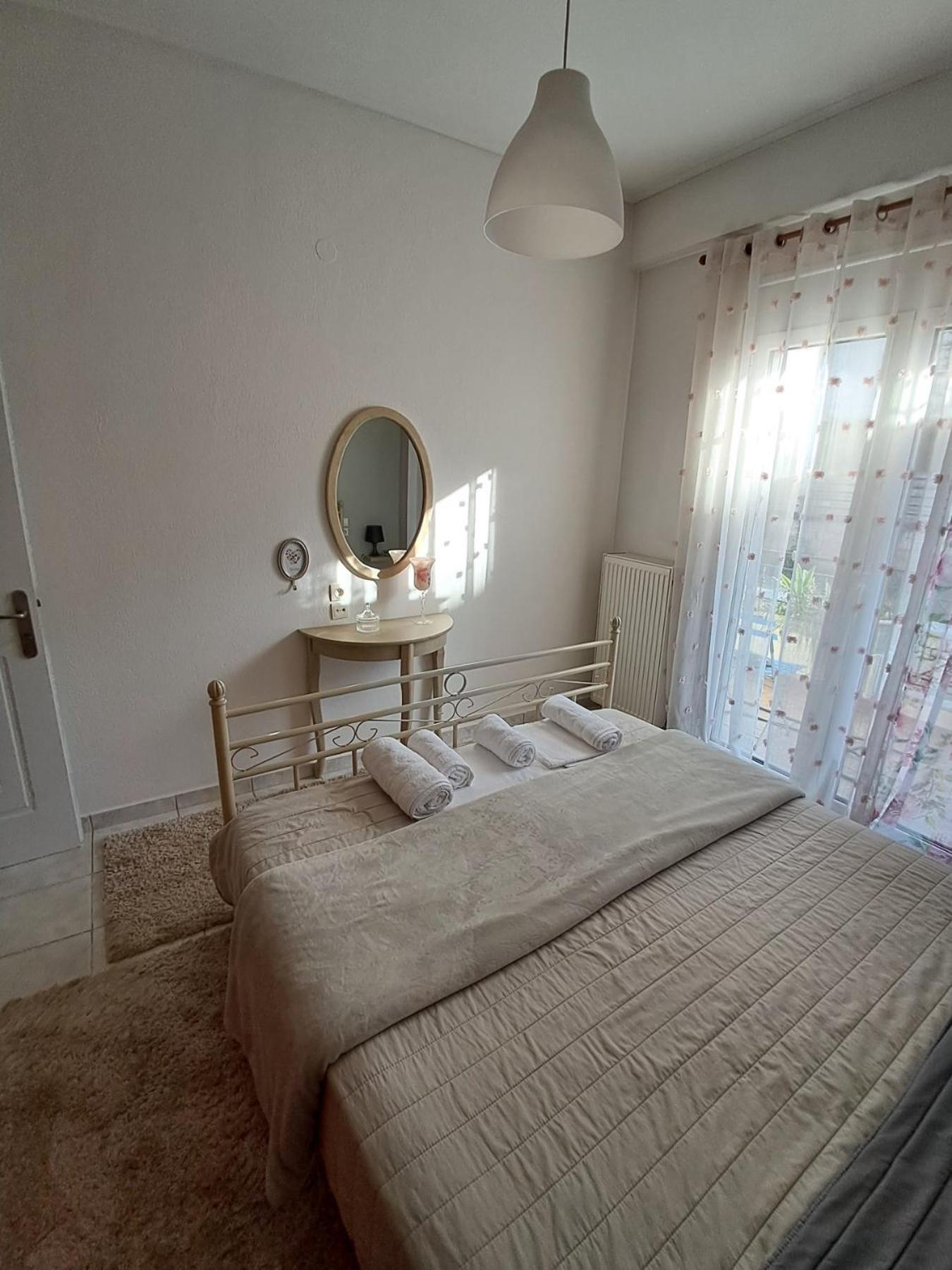 M Home Place Palio Limani Buitenkant foto